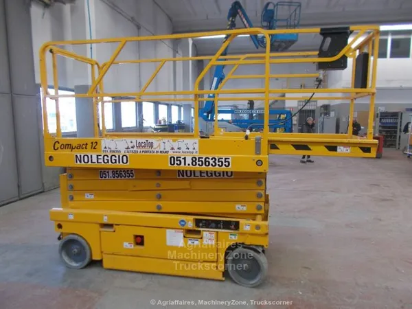 Haulotte COMPACT 12