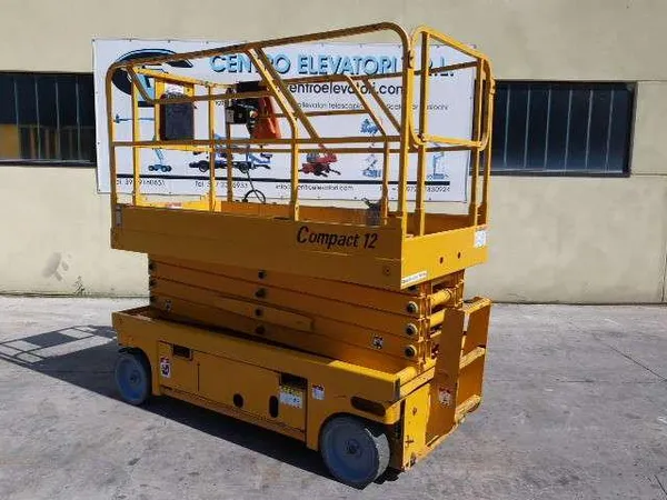 Haulotte Compact 12