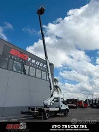 Iveco DAILY 35C14 CON CESTELLO