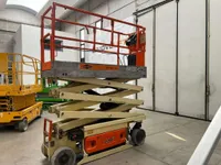 JLG 2030ES