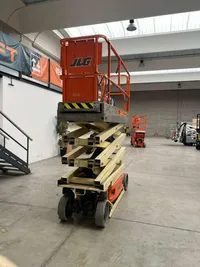 JLG 2030ES