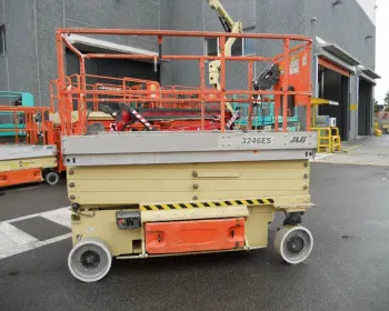 JLG 3246 ES