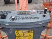 JLG 800AJ