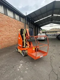 JLG Toucan 10 E