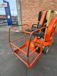 JLG Toucan 10 E