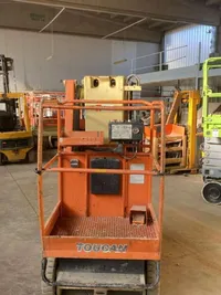 JLG toucan 800