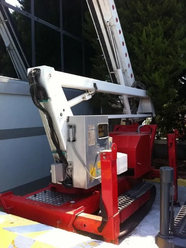 Socage E19B/9SC crawler
